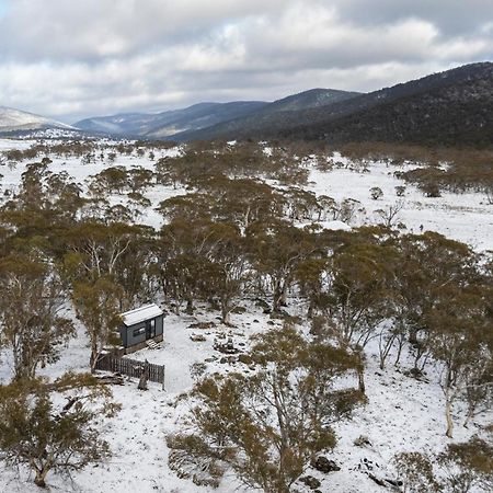 Big Yard Escapes - Two Off-Grid Tiny Houses On The Mowamba River Jindabyne Εξωτερικό φωτογραφία