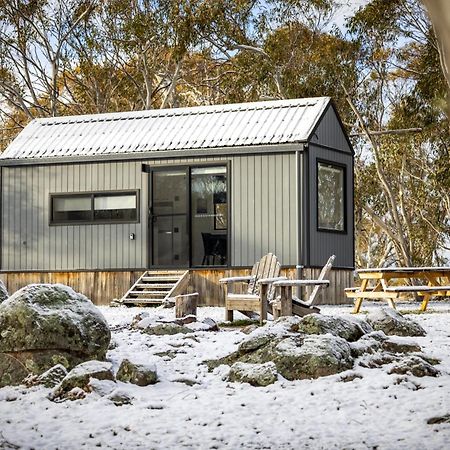 Big Yard Escapes - Two Off-Grid Tiny Houses On The Mowamba River Jindabyne Εξωτερικό φωτογραφία