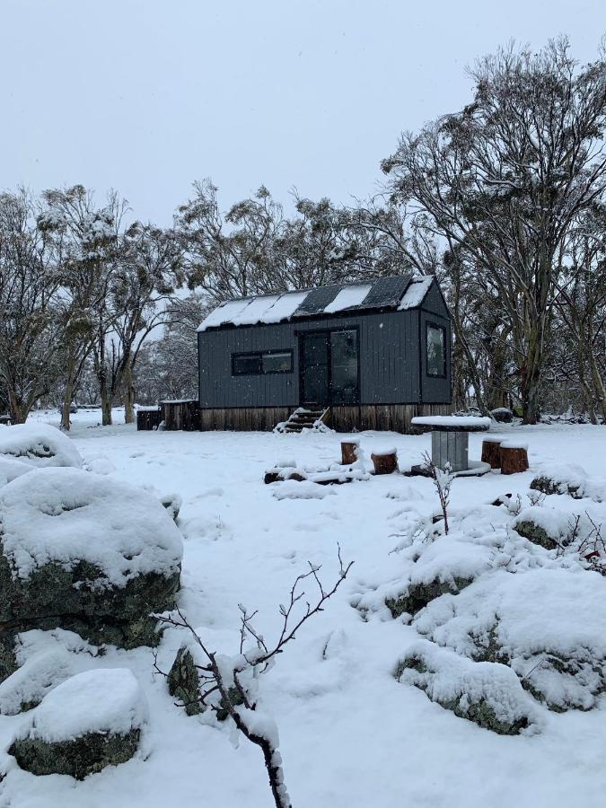 Big Yard Escapes - Two Off-Grid Tiny Houses On The Mowamba River Jindabyne Εξωτερικό φωτογραφία
