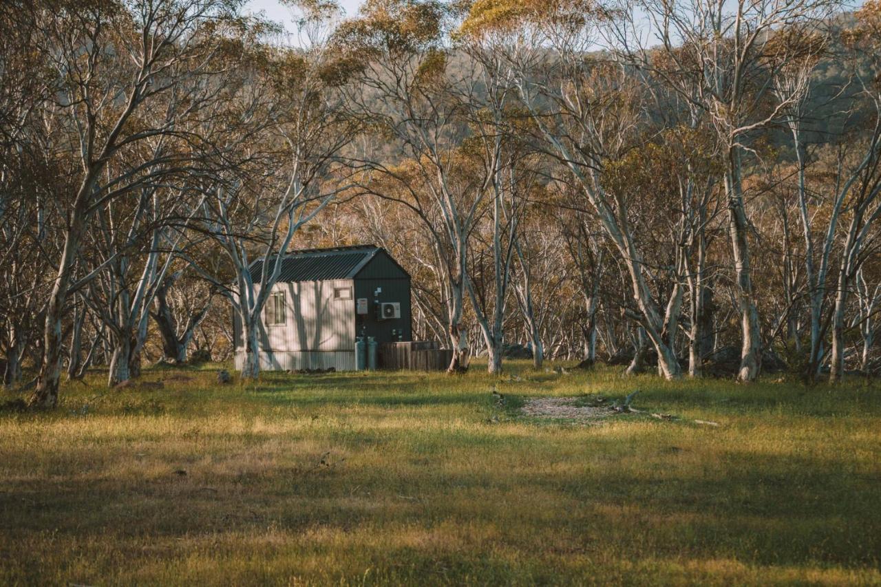 Big Yard Escapes - Two Off-Grid Tiny Houses On The Mowamba River Jindabyne Εξωτερικό φωτογραφία